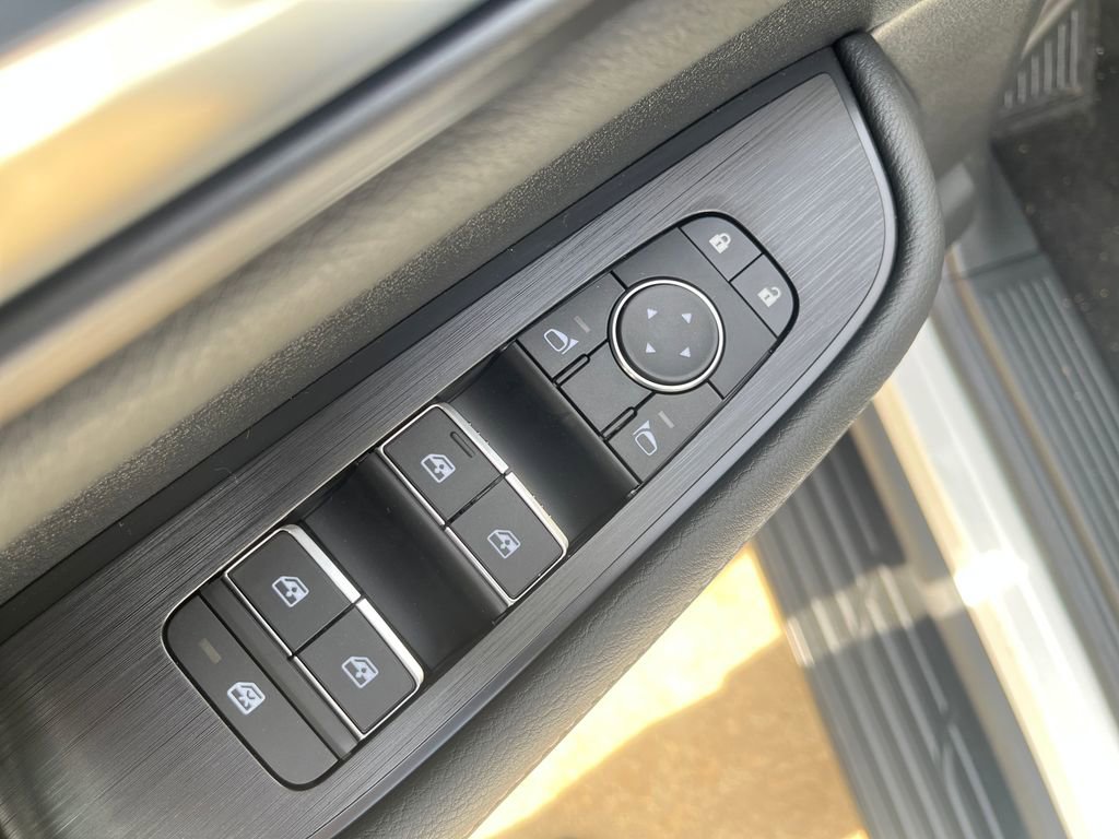 New 2026 Nissan Armada SV image 13