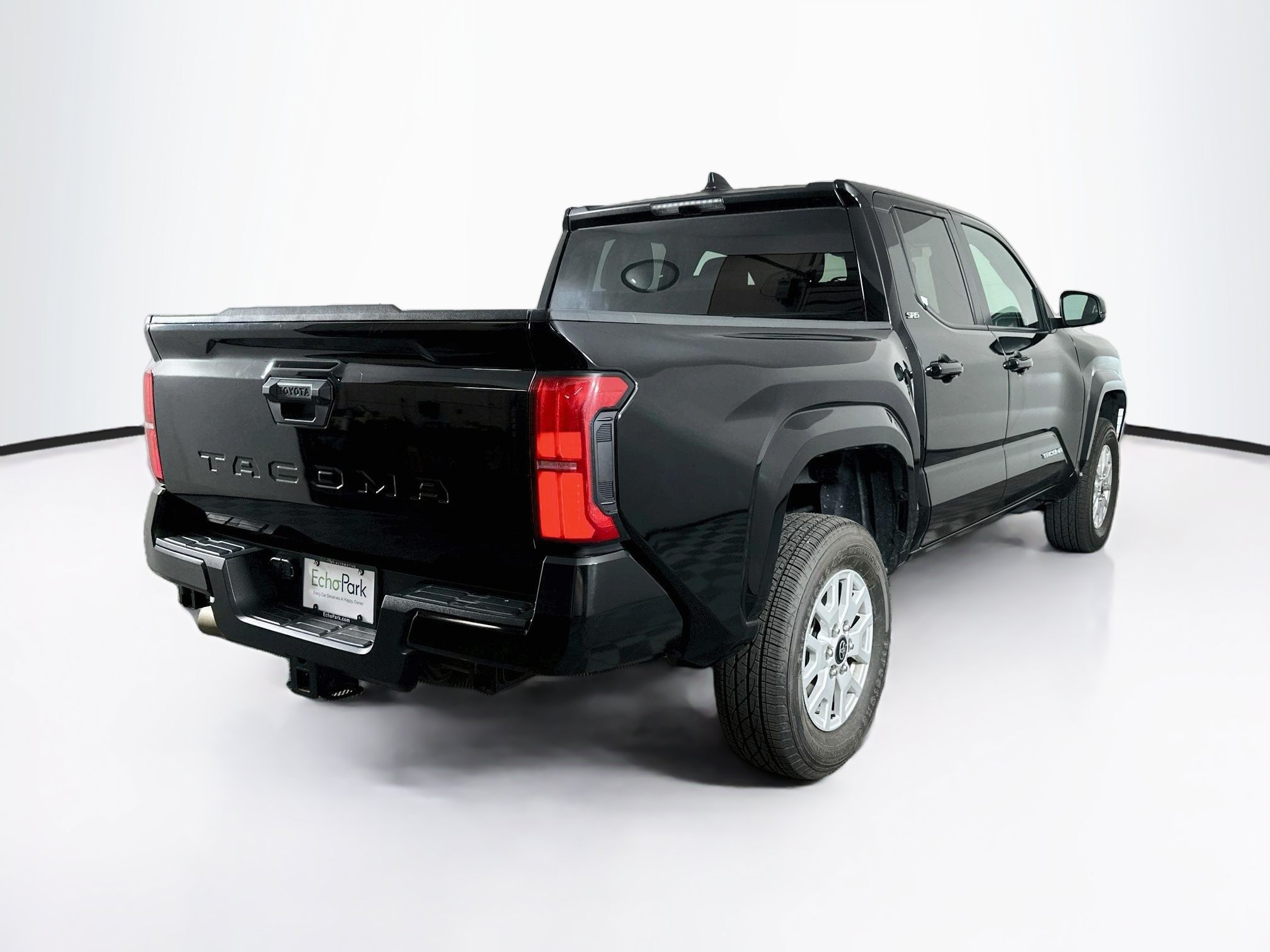 Used 2024 Toyota Tacoma SR5 RWD image 9