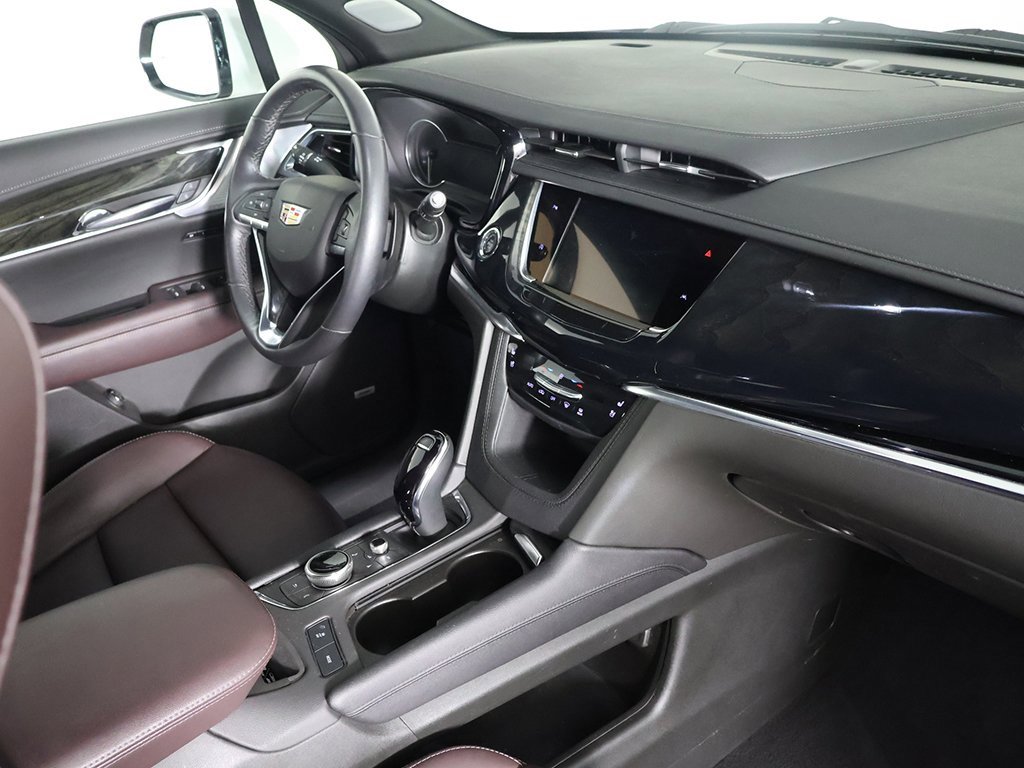 Used 2024 Cadillac XT6 Premium Luxury w/ LPO, Floor Liner Package image 32