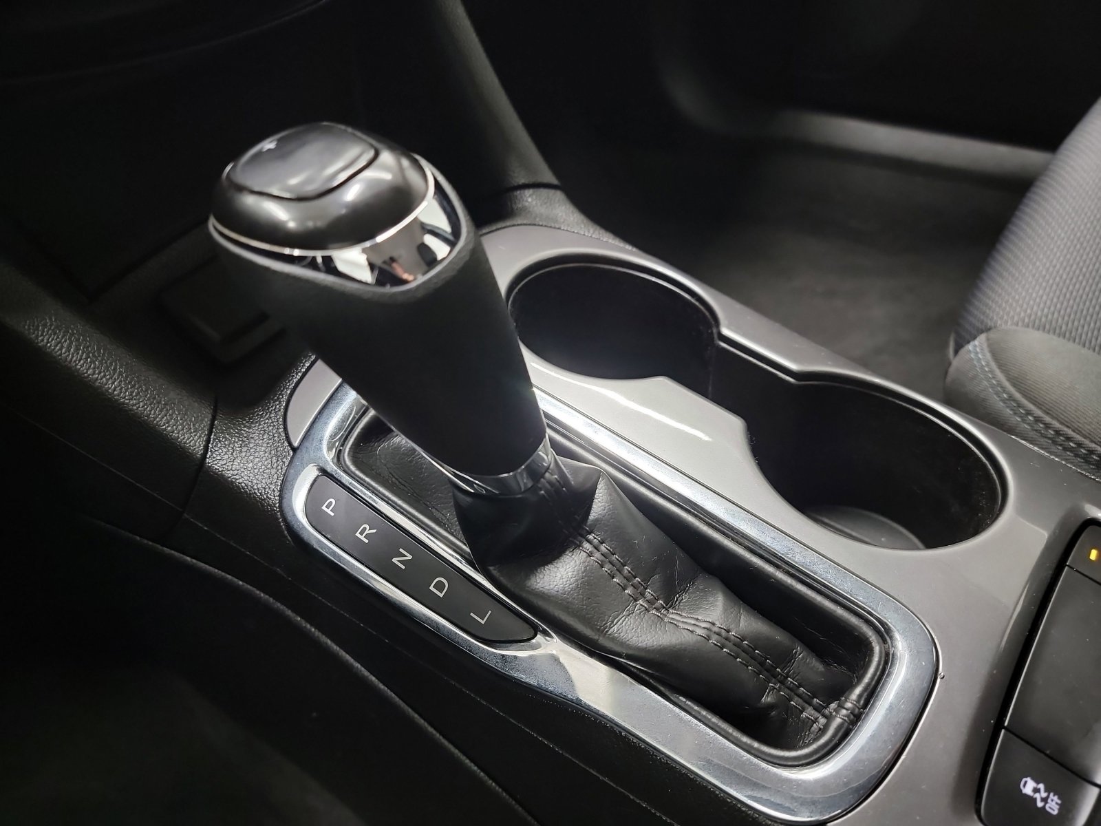 Used 2018 Chevrolet Cruze LT w/ Convenience Package image 26