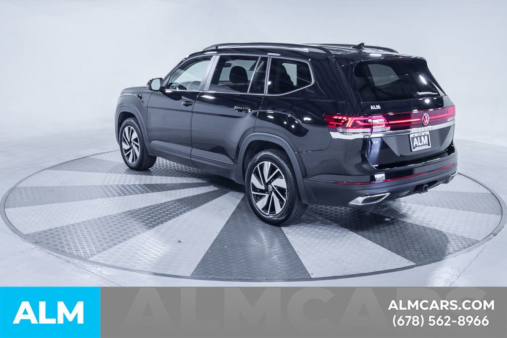 Used 2025 Volkswagen Atlas SE image 8