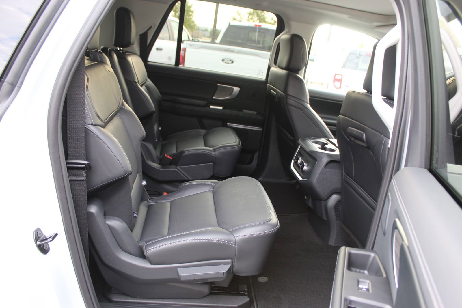 New 2025 Ford Expedition Max Platinum w/ Driver's Package image 14