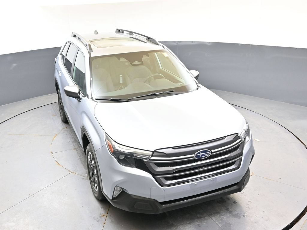 Certified 2025 Subaru Forester Premium AWD/4WD image 44