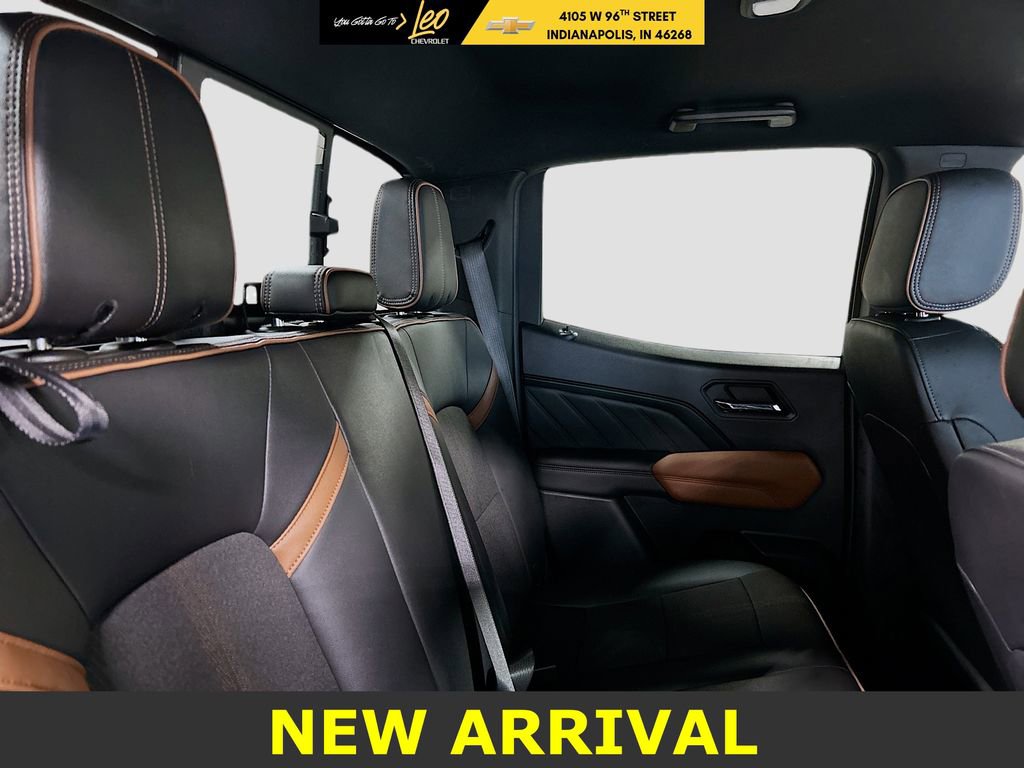 Used 2024 GMC Canyon AT4 w/ Canyon Safety Plus Package image 27
