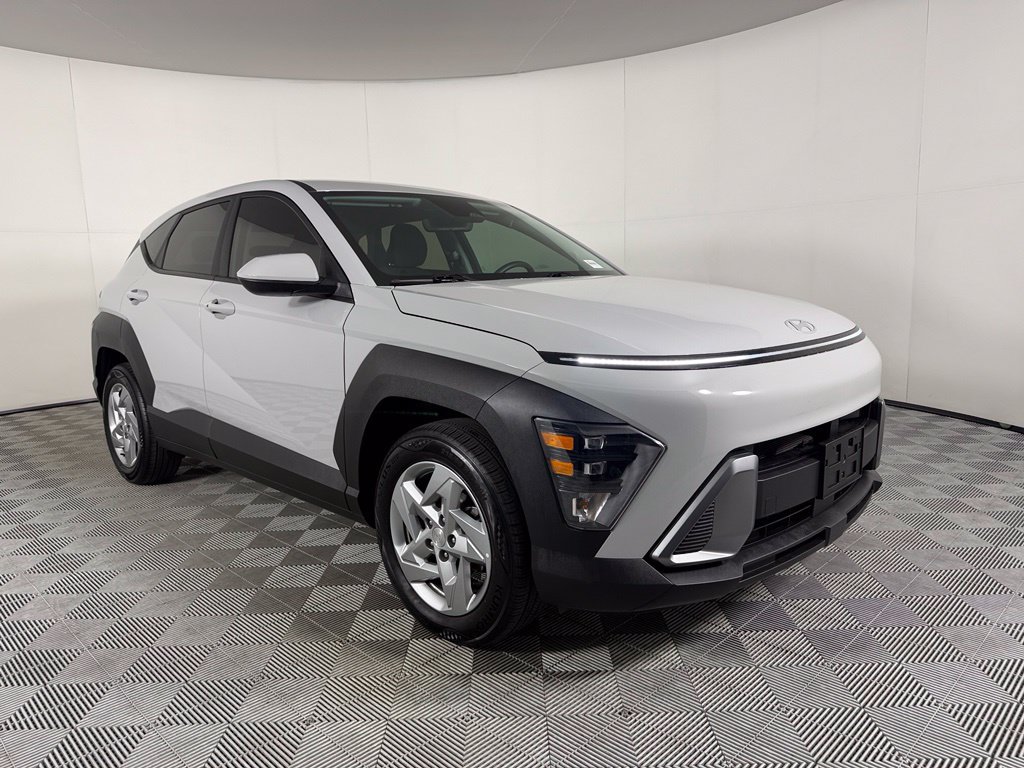 Used 2026 Hyundai Kona SE FWD image 5