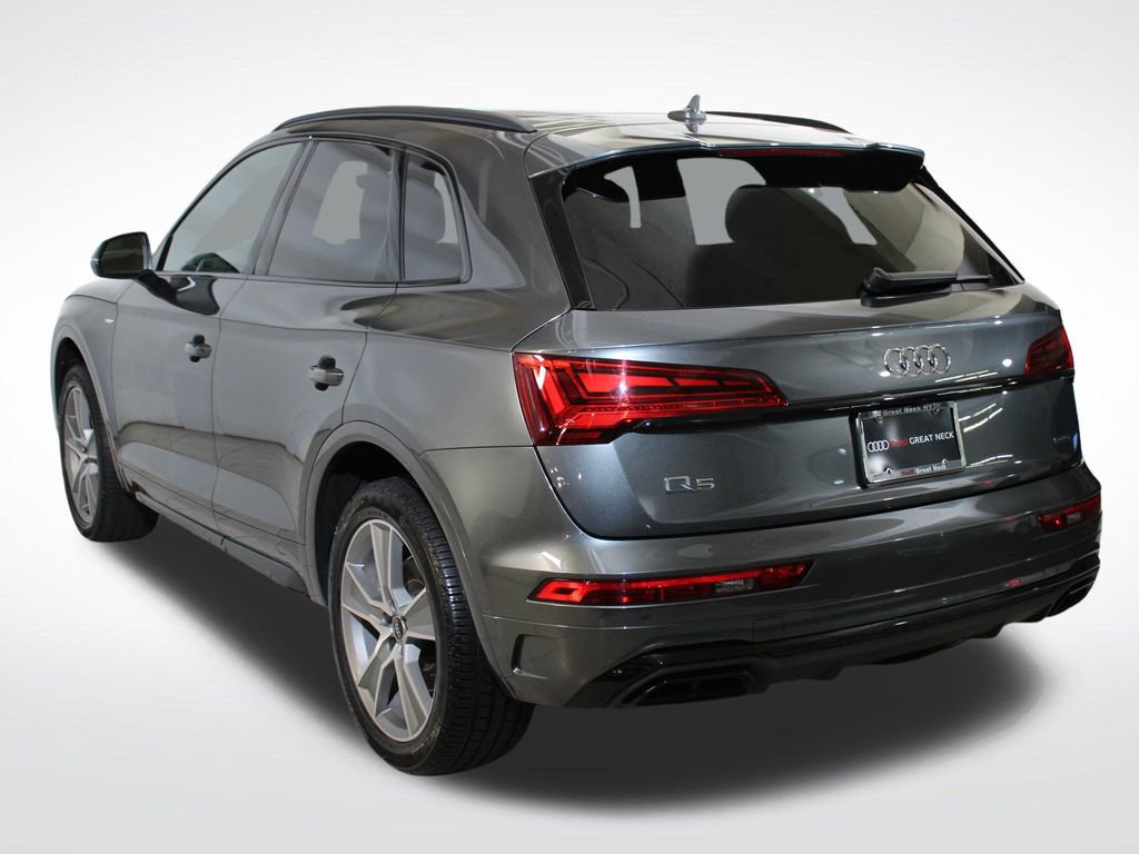Certified 2025 Audi Q5 2.0T Premium w/ Convenience Plus Package image 8