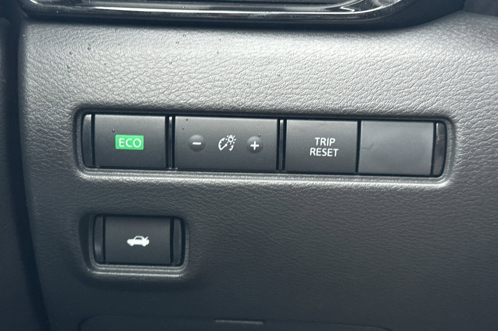 New 2025 Nissan Sentra SR image 29