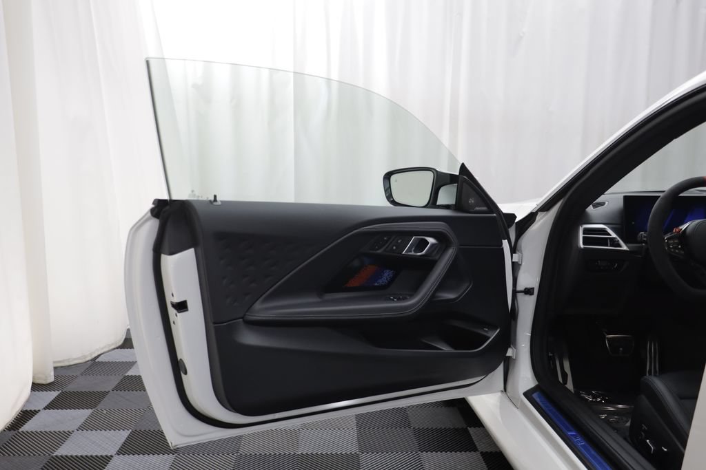 Used 2026 BMW M2 w/ Lighting Package RWD image 4