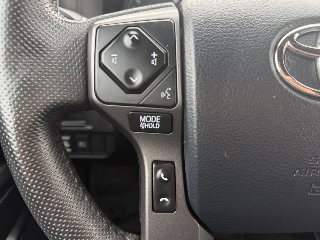 Used 2019 Toyota Tacoma TRD Sport image 22