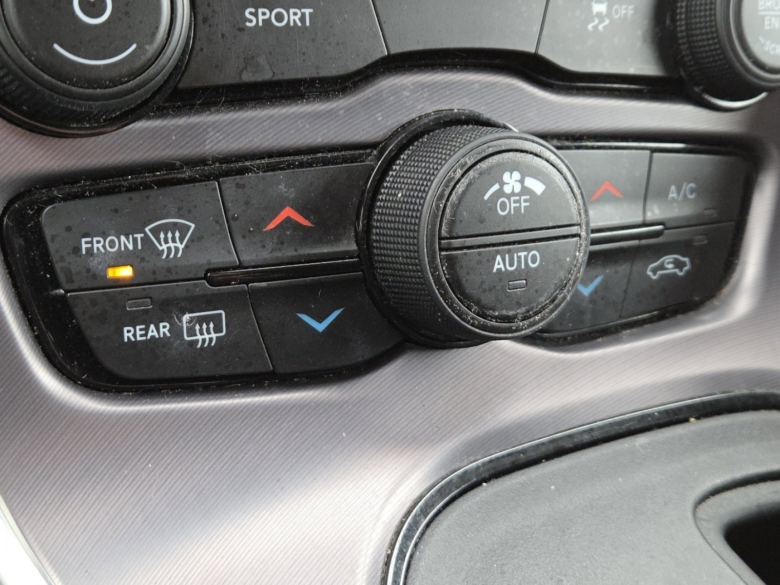 Used 2019 Dodge Challenger SXT w/ Blacktop Package image 26