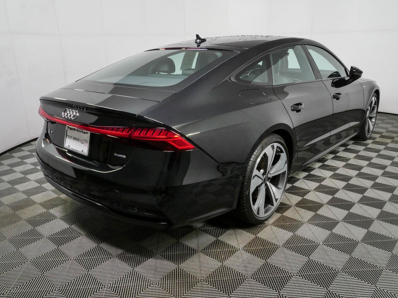 Used 2023 Audi A7 3.0T Prestige w/ Luxury Package AWD/4WD image 3