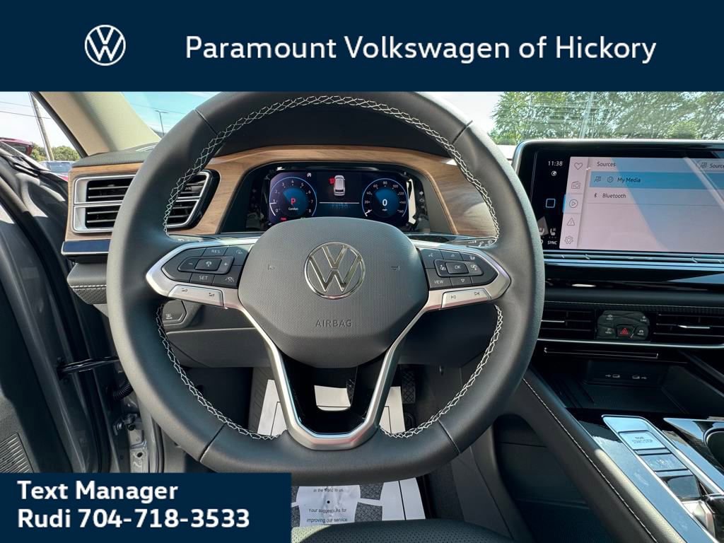 New 2026 Volkswagen Atlas SE image 8