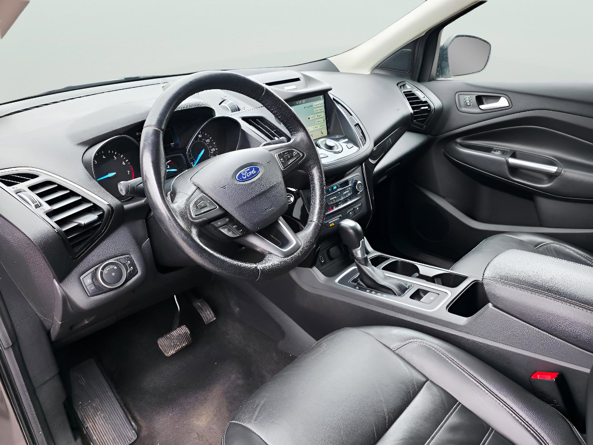 Used 2017 Ford Escape Titanium AWD/4WD image 9