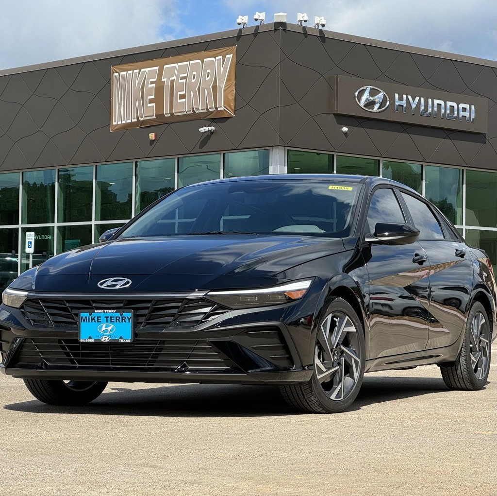 New 2025 Hyundai Elantra Sport