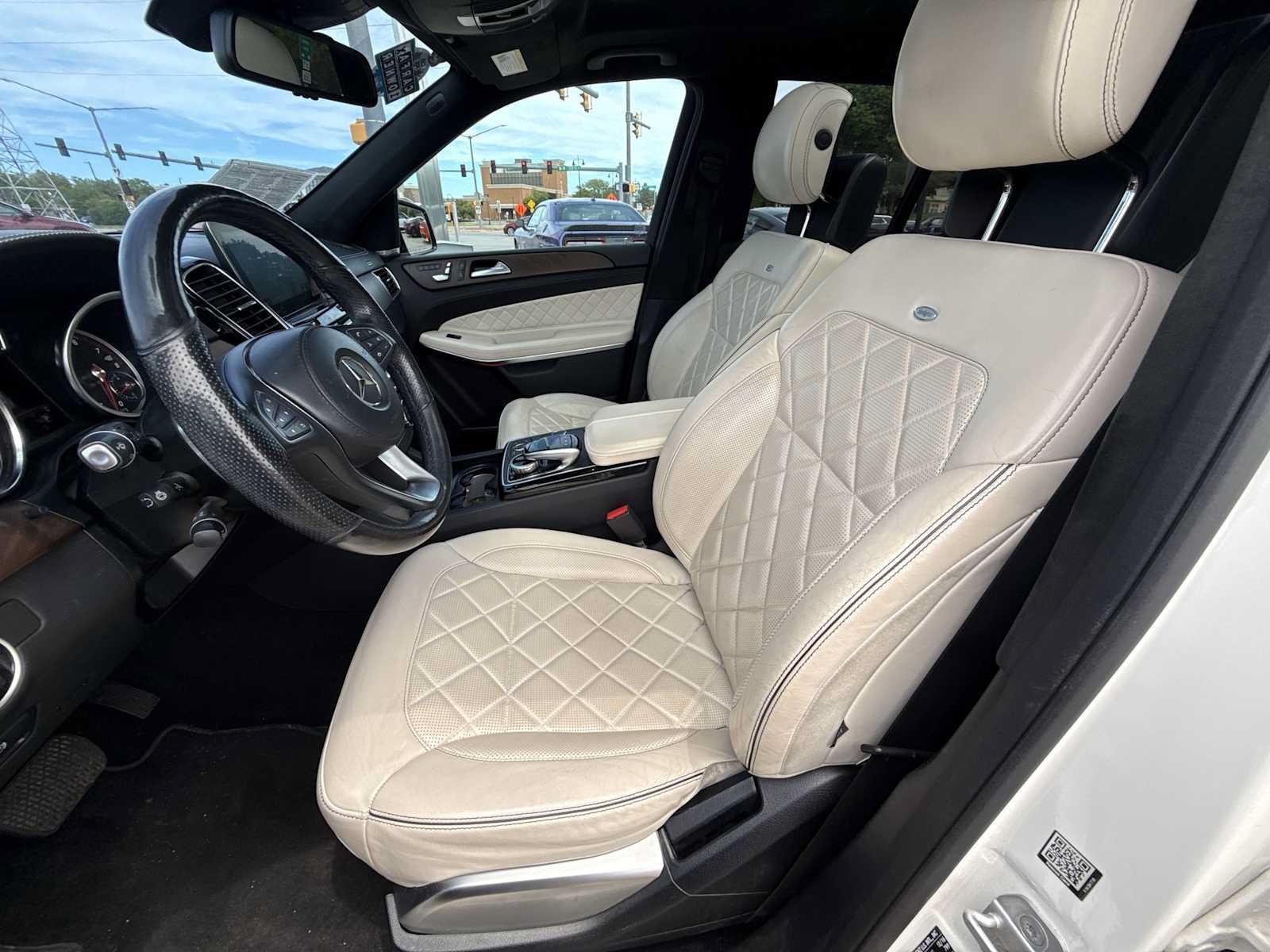 Used 2017 Mercedes-Benz GLS 550 4MATIC image 35