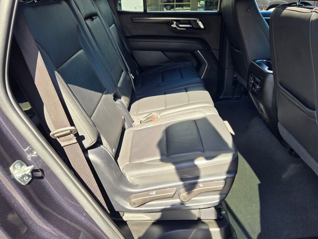 Certified 2025 Chevrolet Tahoe LT AWD/4WD image 11