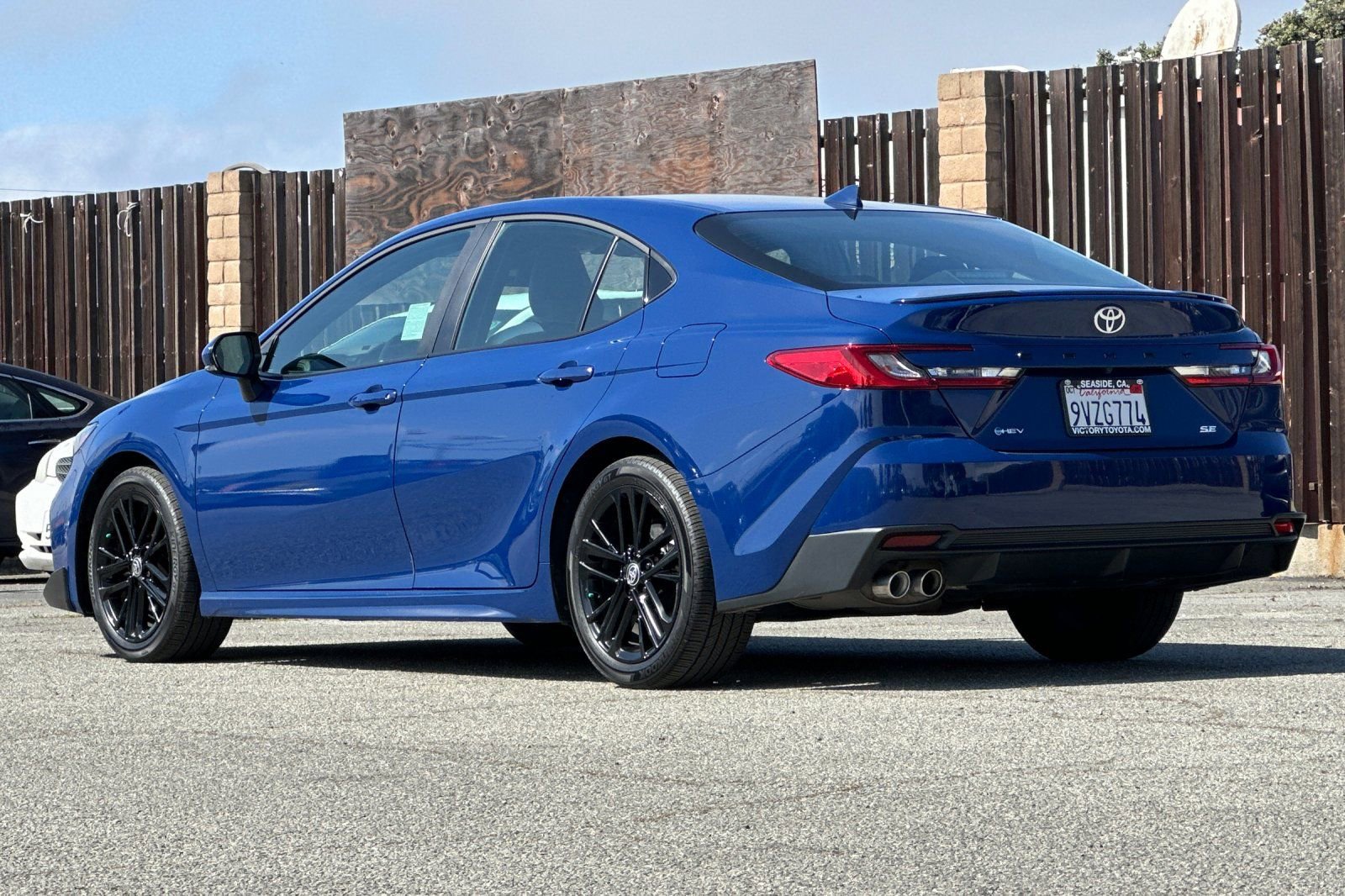 Used 2026 Toyota Camry SE image 6