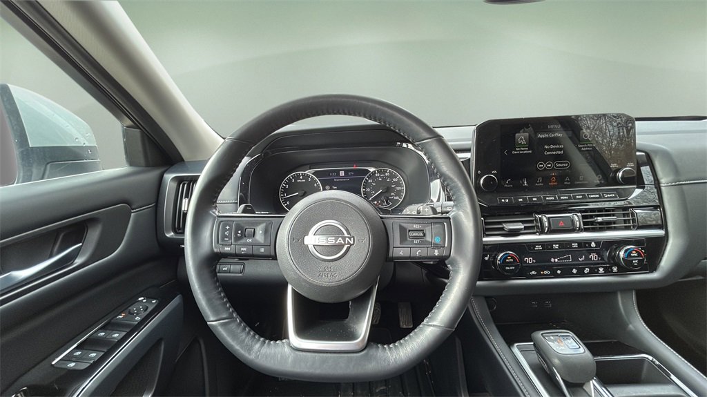 Used 2022 Nissan Pathfinder SL image 14