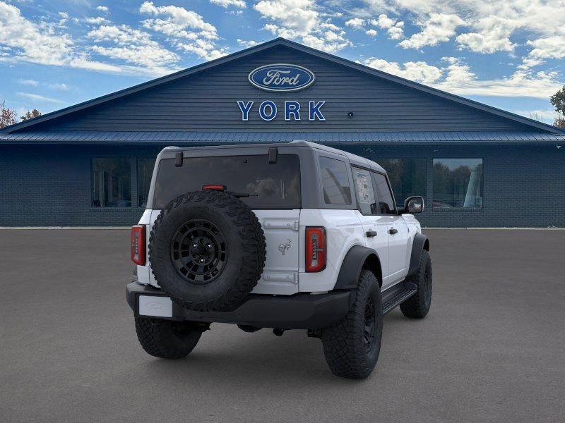 New 2026 Ford Bronco Outer Banks image 8