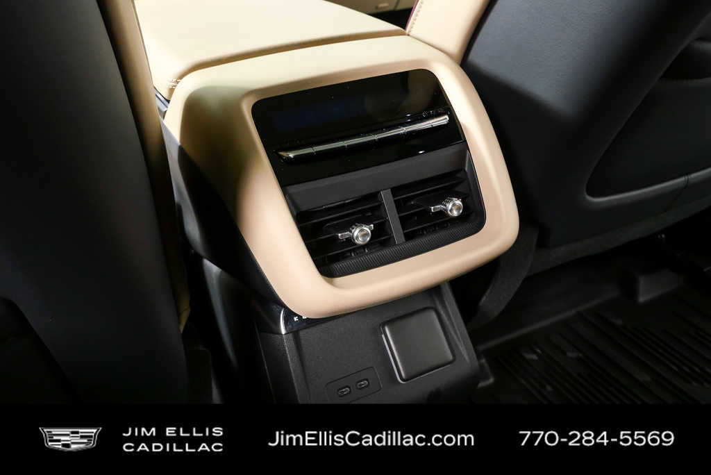 Used 2024 Cadillac Lyriq Luxury w/ Nappa Leather Package AWD/4WD image 21