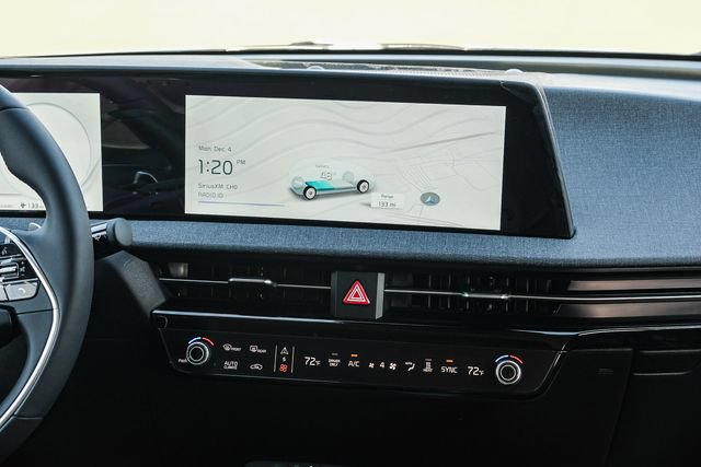 New 2024 Kia EV6 Light RWD image 16
