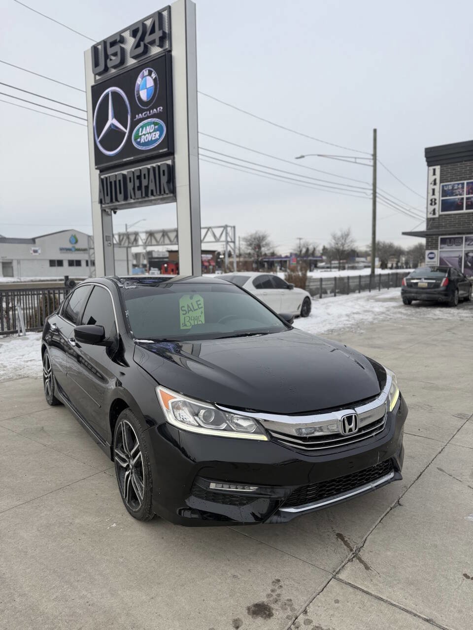 Used 2016 Honda Accord Sport image 1