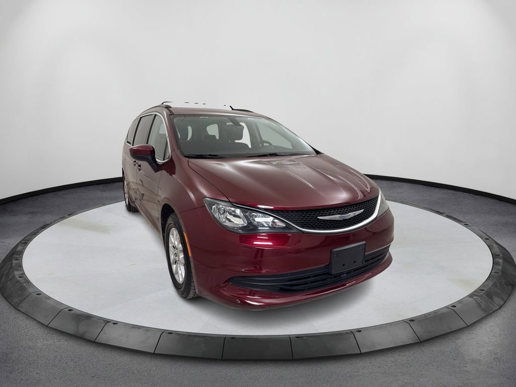 Used 2018 Chrysler Pacifica LX FWD image 3