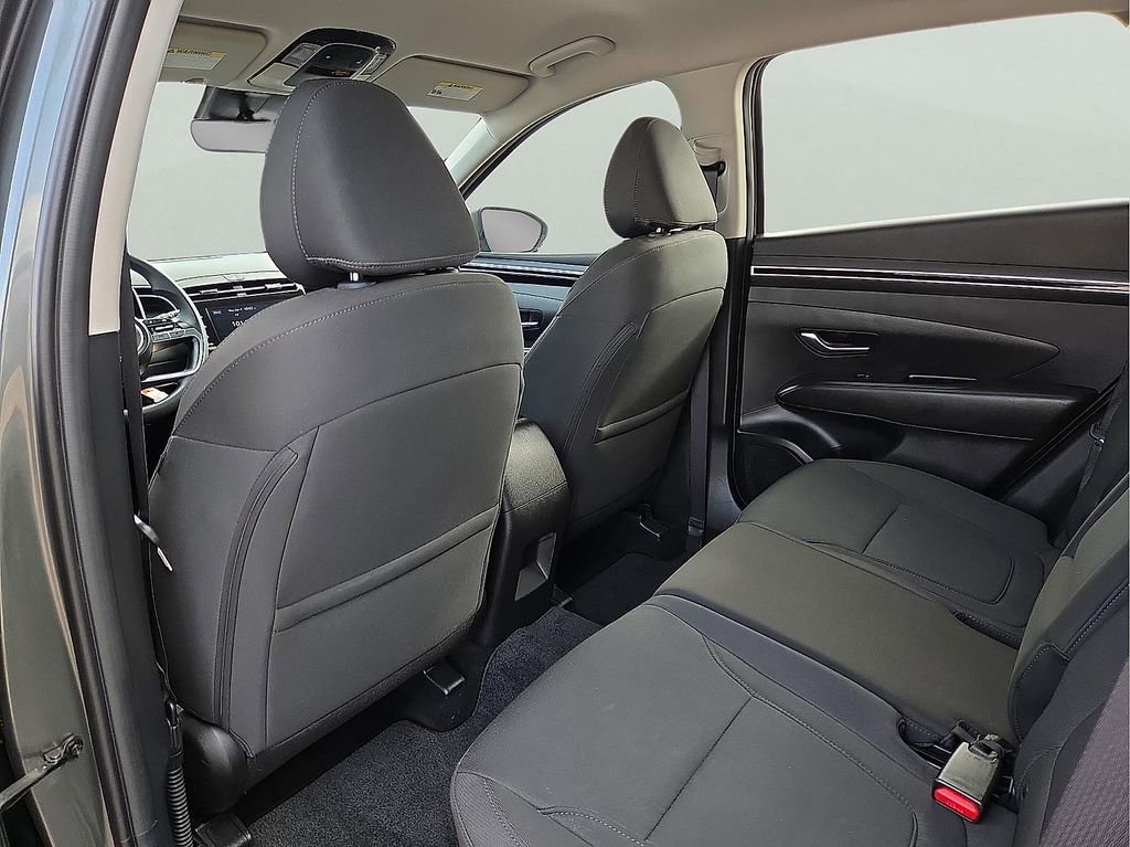 Used 2023 Hyundai Tucson SE AWD/4WD image 10