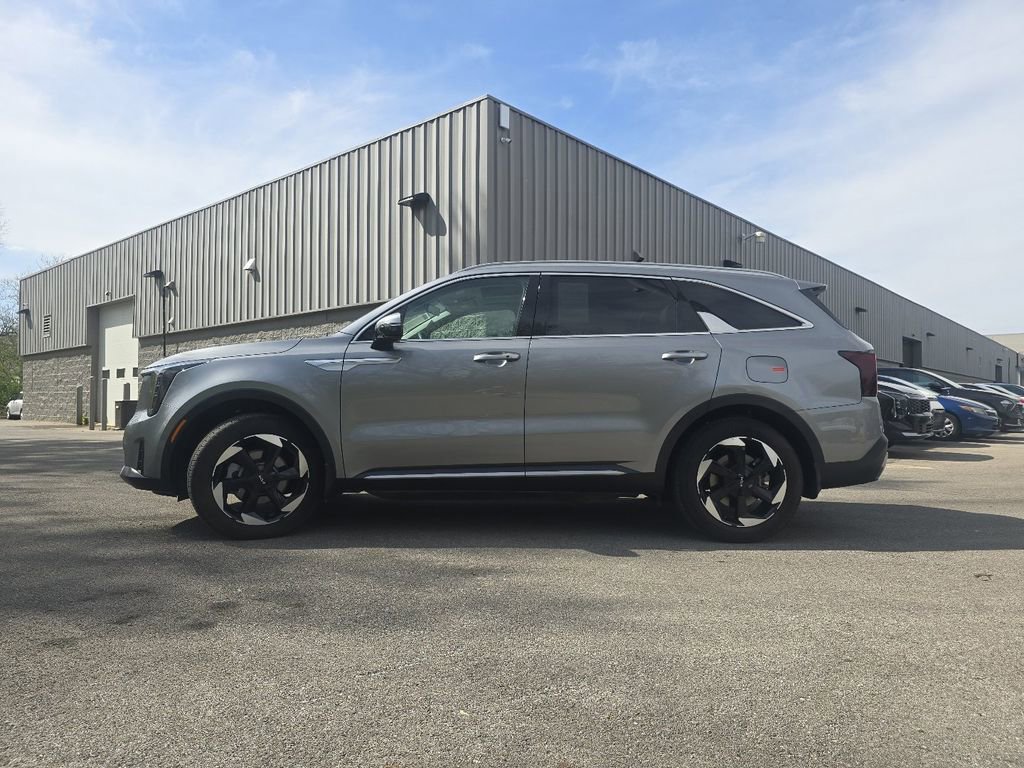 Used 2025 Kia Sorento EX w/ EX Panoramic Sunroof Package image 15