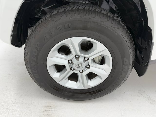 Used 2024 Toyota 4Runner SR5 Premium image 7