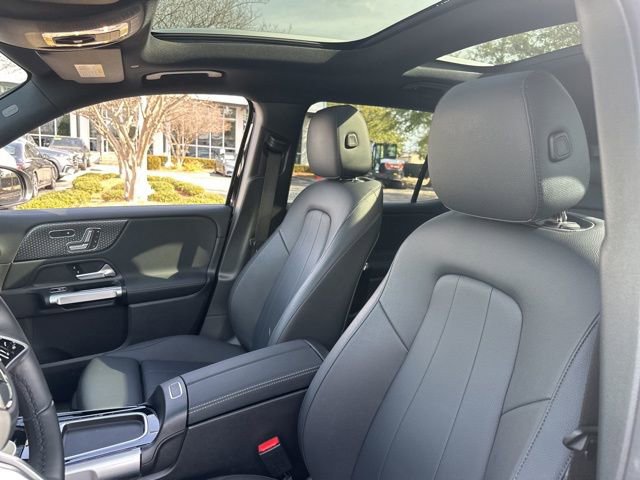 Certified 2024 Mercedes-Benz EQB 300 4MATIC image 11