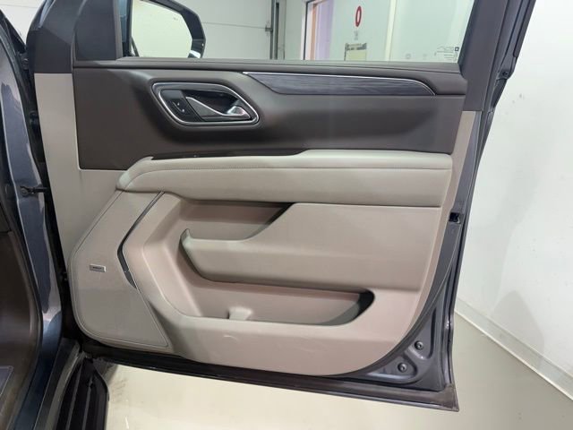 Used 2021 GMC Yukon SLT w/ SLT Premium Package image 31