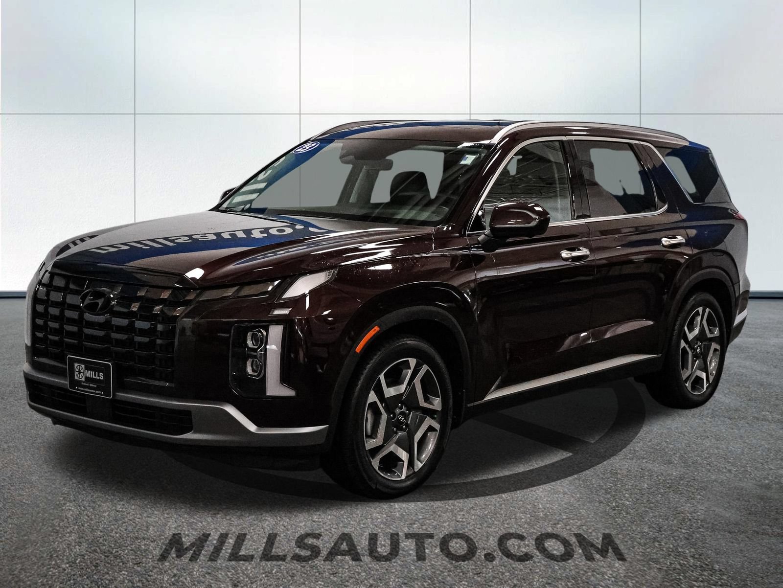 Used 2023 Hyundai Palisade Limited w/ Cargo Package AWD/4WD image 2