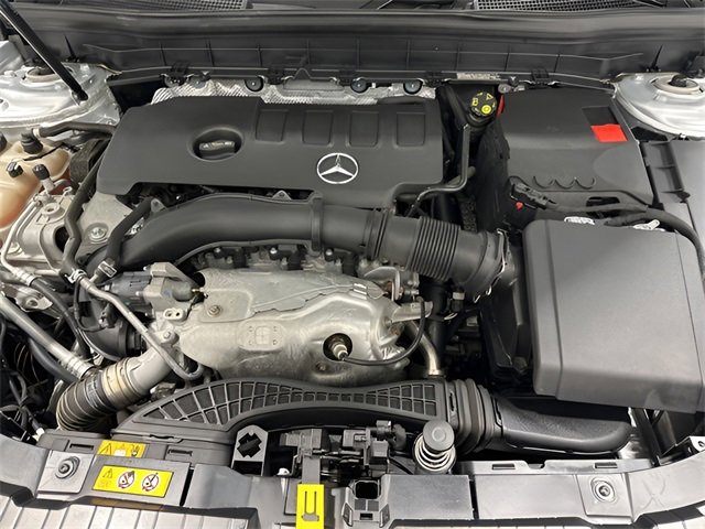 Used 2020 Mercedes-Benz GLB 250 4MATIC image 25