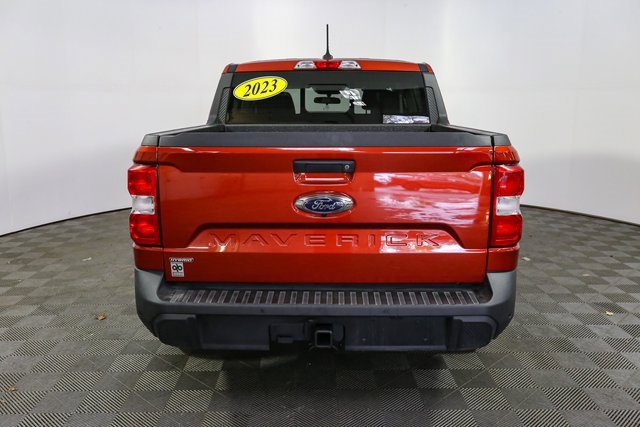 Used 2023 Ford Maverick Lariat w/ Lariat Luxury Package image 9