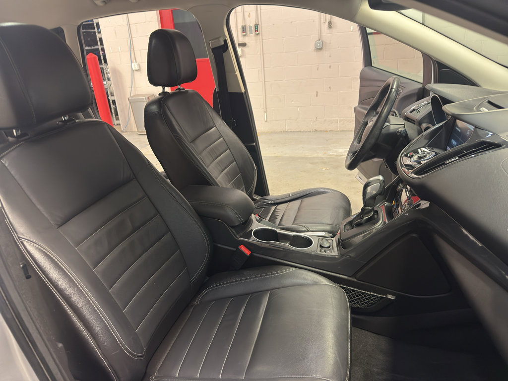 Used 2015 Ford Escape Titanium image 20