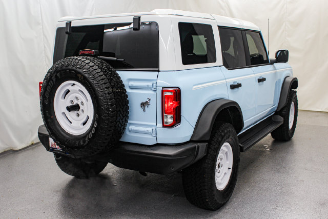 Used 2025 Ford Bronco Heritage Edition AWD/4WD image 7