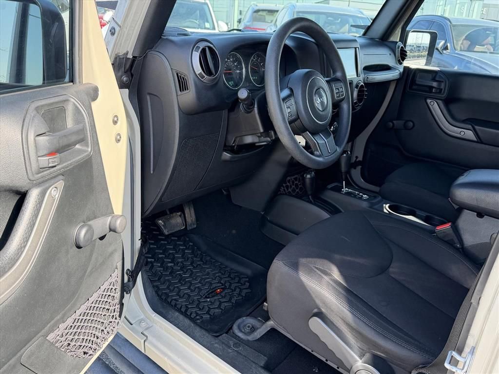 Used 2018 Jeep Wrangler Unlimited Sport image 9