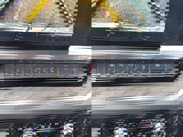 New 2026 GMC Sierra 1500 SLT w/ SLT Premium Package image 24