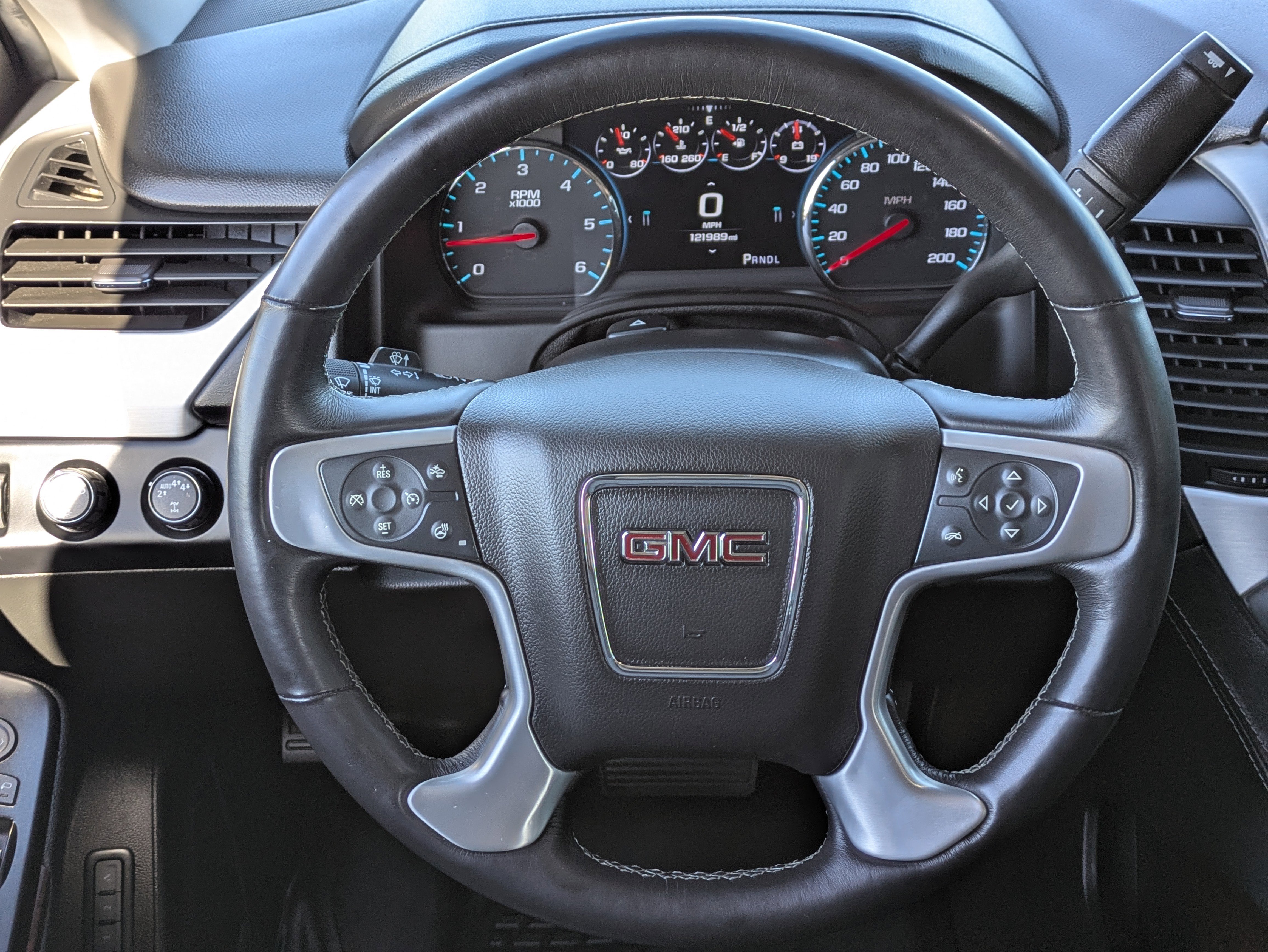 Used 2017 GMC Yukon SLT w/ Open Road Package image 22