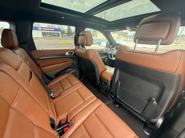 Used 2018 Jeep Grand Cherokee Summit w/ Platinum Series Group image 26