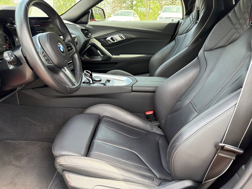 Used 2024 BMW Z4 M40i w/ Premium Package image 27
