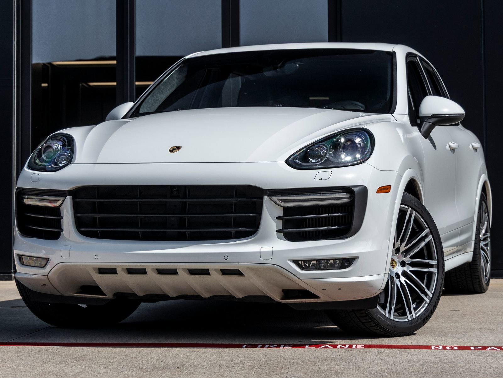 Certified 2017 Porsche Cayenne GTS AWD/4WD image 1