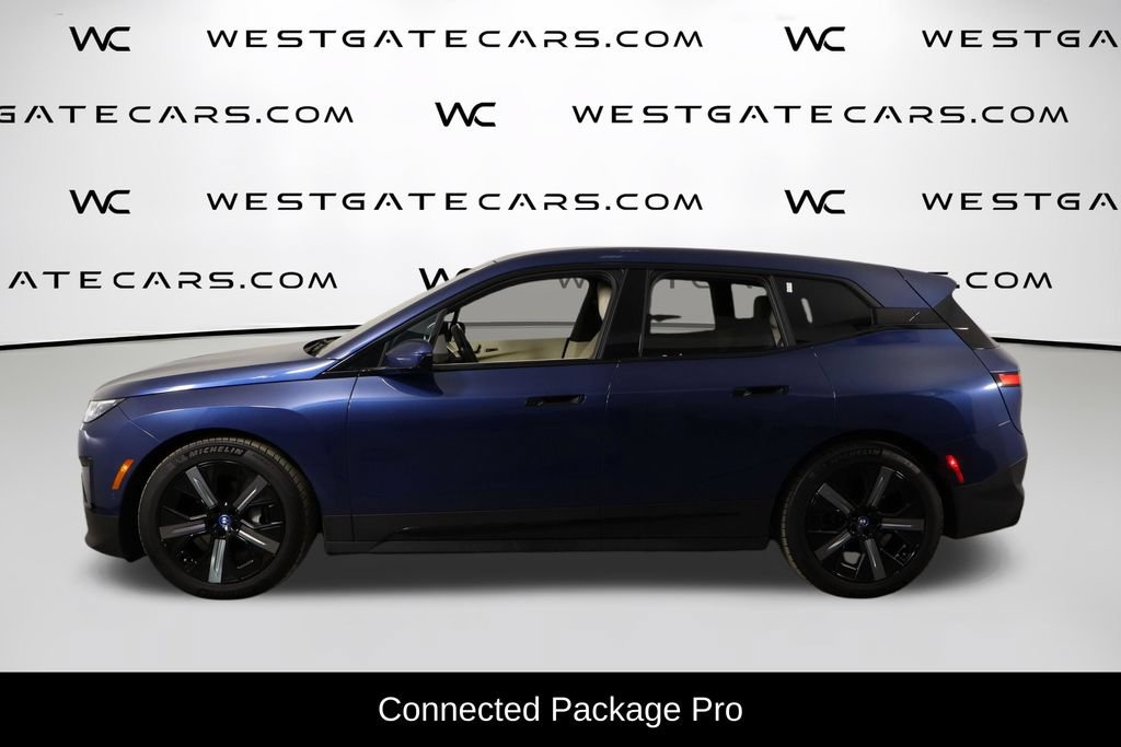 Used 2023 BMW iX xDrive50 w/ Premium Package AWD/4WD image 5
