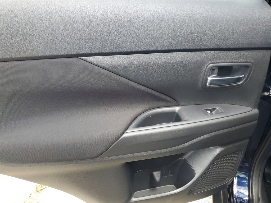 Used 2018 Mitsubishi Outlander ES image 12