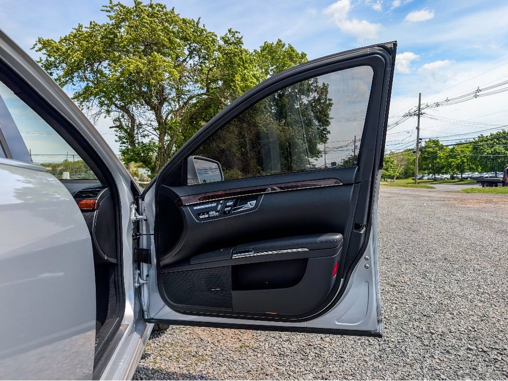 Used 2010 Mercedes-Benz S 63 AMG image 13