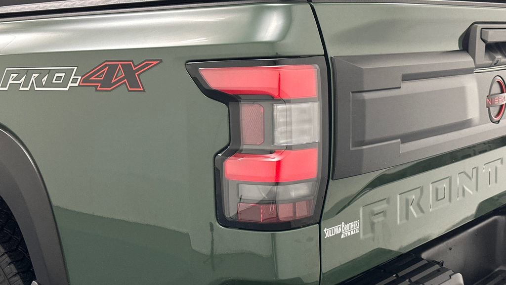 Used 2025 Nissan Frontier PRO-4X w/ Pro Premium Package image 22