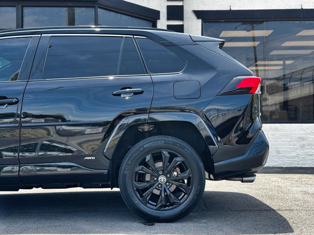 Used 2022 Toyota RAV4 SE w/ Convenience Package AWD/4WD image 15