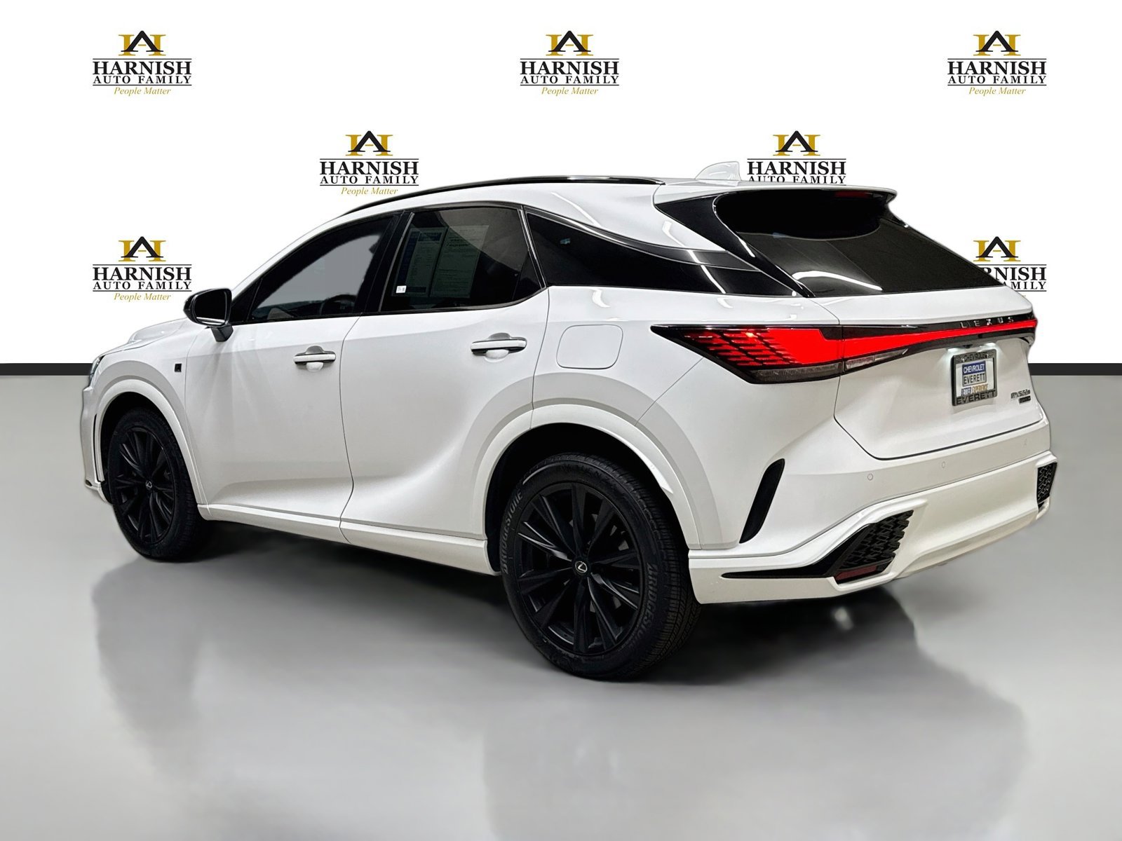 Used 2023 Lexus RX 500h F Sport w/ Cold Area Package AWD/4WD image 9