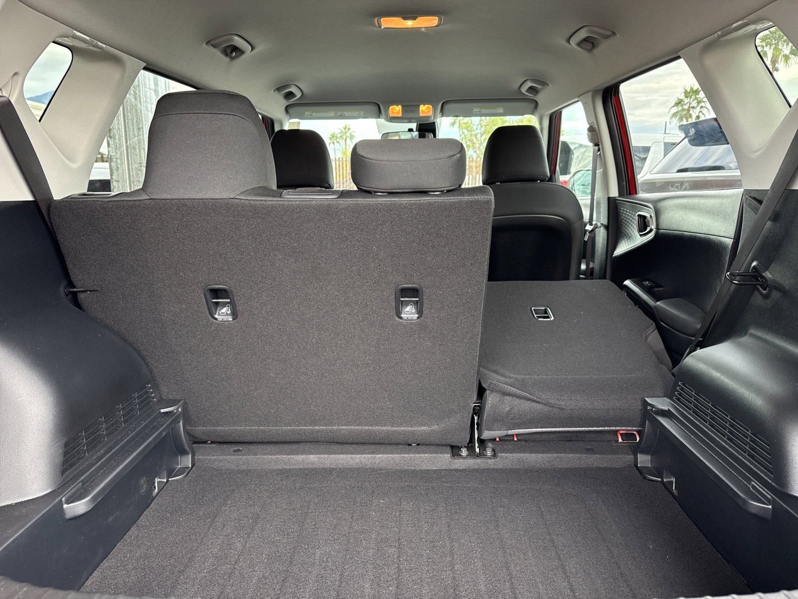 Certified 2025 Kia Soul LX image 14